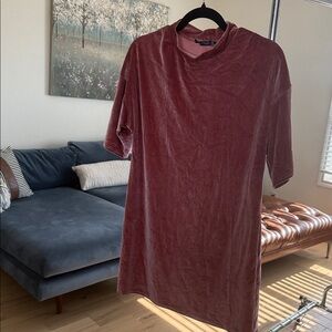 Elegant Velvet Midi Dress in Dusty Rose